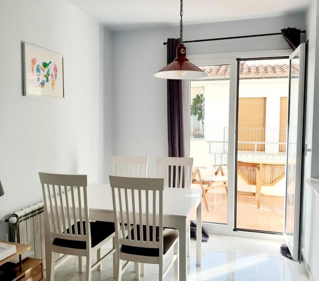 2 Bedroom Apartment In The Old Town, Close To The Beach L' Escala 外观 照片