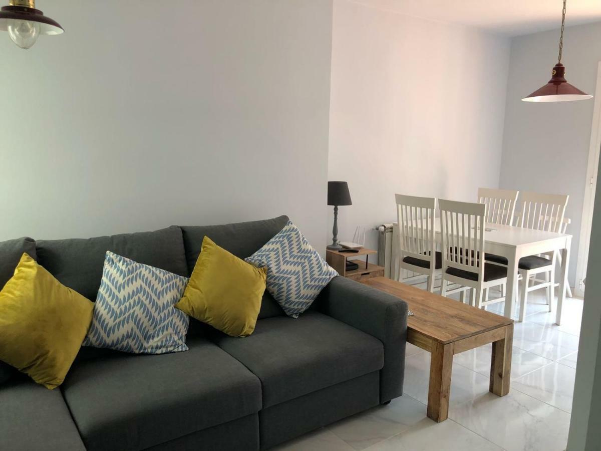 2 Bedroom Apartment In The Old Town, Close To The Beach L' Escala 外观 照片