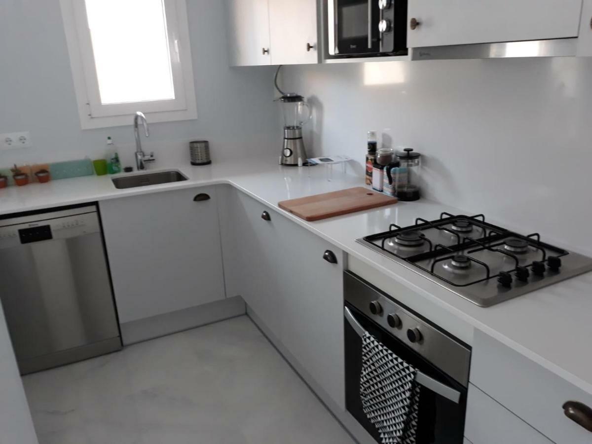 2 Bedroom Apartment In The Old Town, Close To The Beach L' Escala 外观 照片